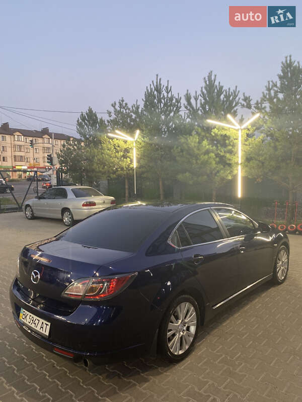Седан Mazda 6 2009 в Ровно