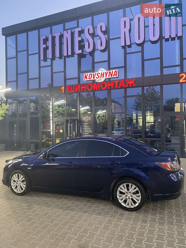 Седан Mazda 6 2009 в Ровно