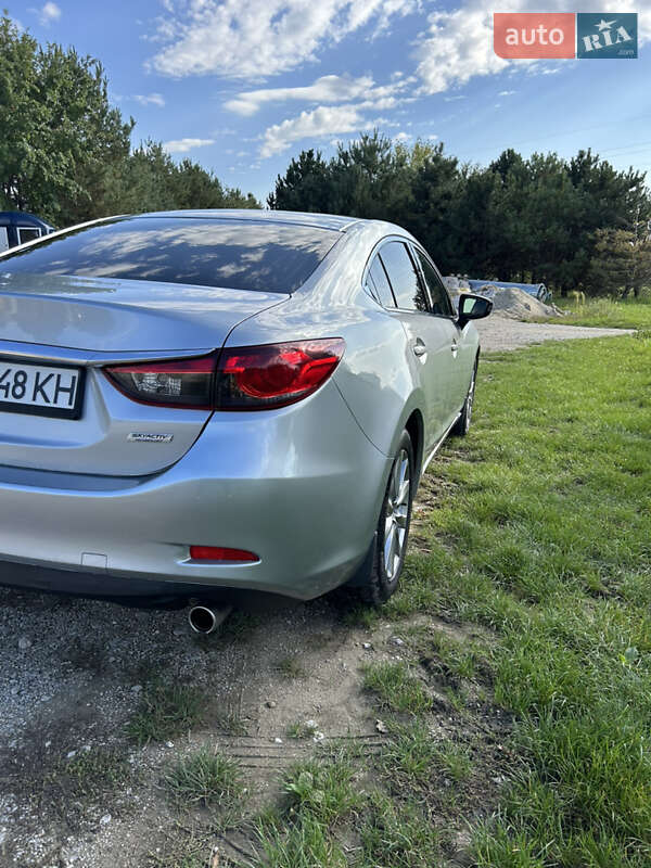 Седан Mazda 6 2016 в Ужгороде