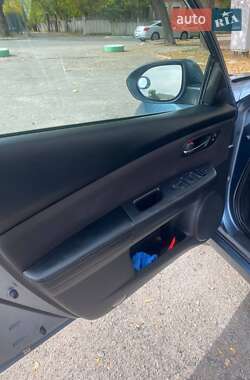 Седан Mazda 6 2012 в 