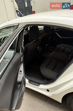 Седан Mazda 6 2015 в 