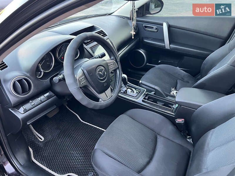 Седан Mazda 6 2008 в Знаменке