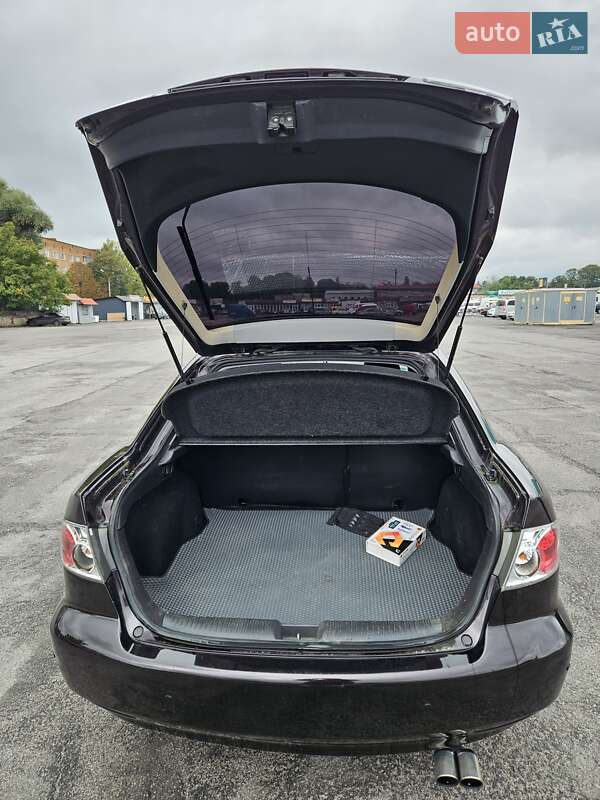 Лифтбек Mazda 6 2004 в Тульчине