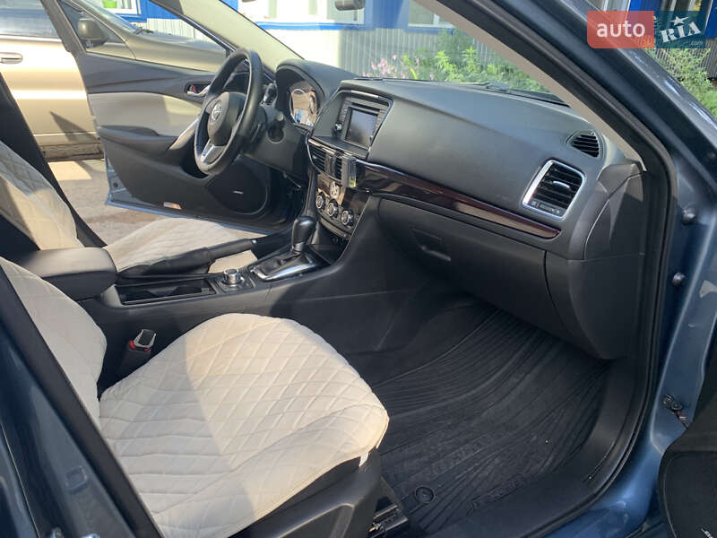 Седан Mazda 6 2014 в Гайсине