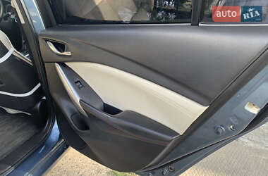 Седан Mazda 6 2014 в 