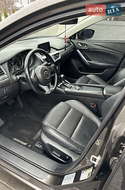Седан Mazda 6 2015 в 