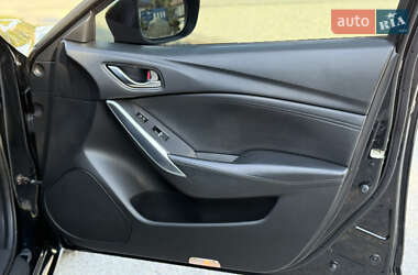 Седан Mazda 6 2016 в 