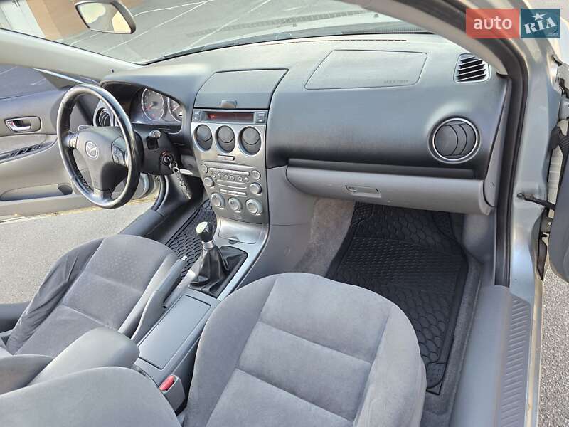 Седан Mazda 6 2003 в Киеве