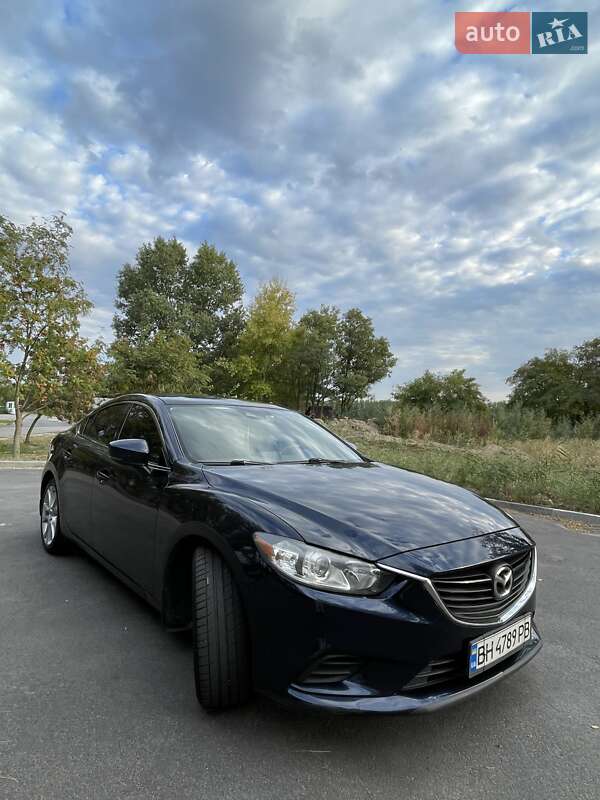Седан Mazda 6 2016 в Днепре