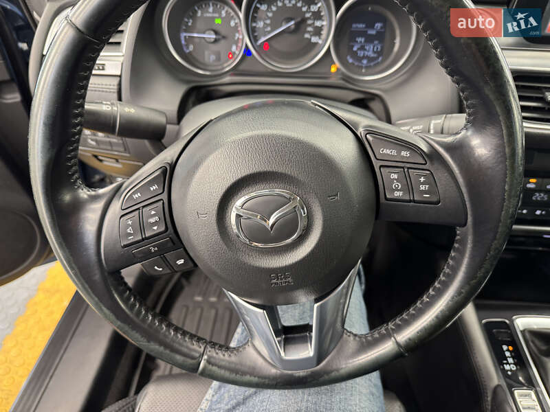 Седан Mazda 6 2015 в Львове