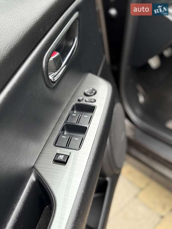 Универсал Mazda 6 2010 в Стрые