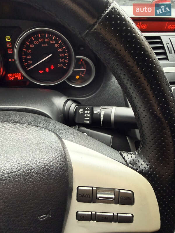 Седан Mazda 6 2008 в Обухове