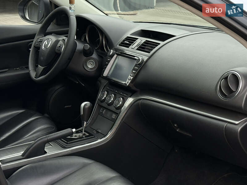 Седан Mazda 6 2011 в Запорожье