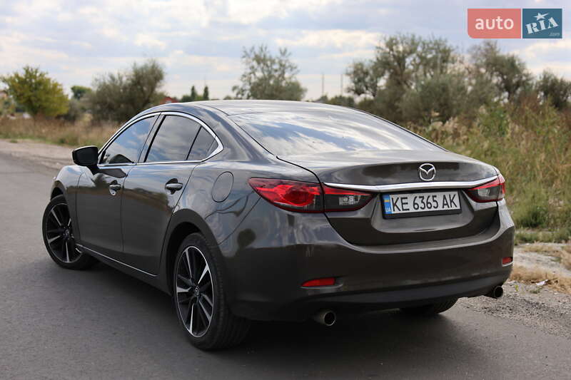 Седан Mazda 6 2016 в Днепре