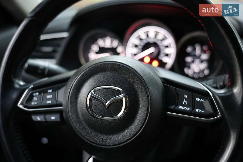 Седан Mazda 6 2016 в Днепре