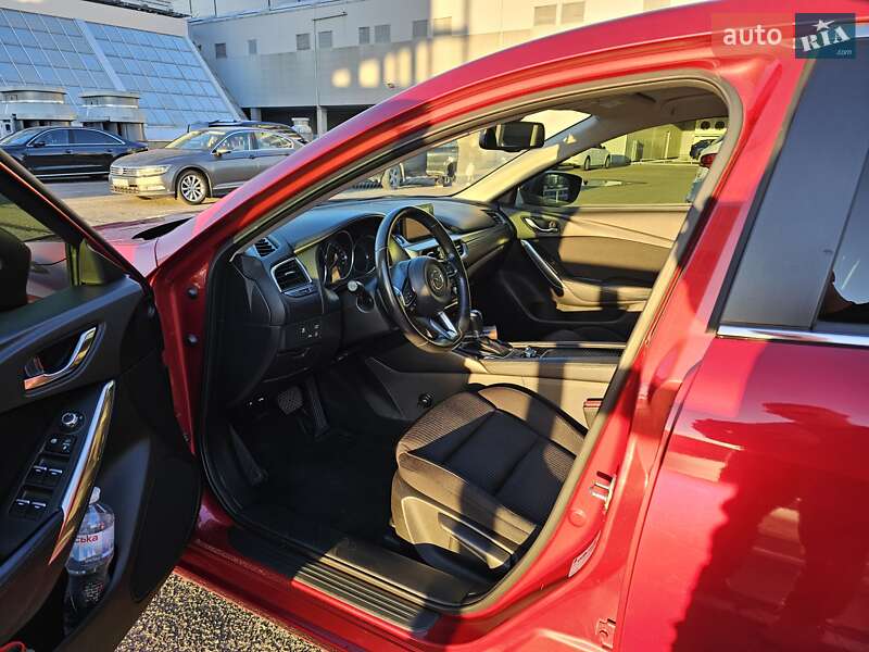 Седан Mazda 6 2018 в Дніпрі