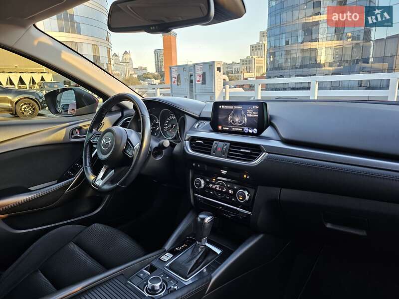 Седан Mazda 6 2018 в Дніпрі