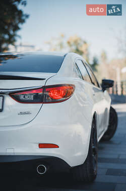 Седан Mazda 6 2015 в 