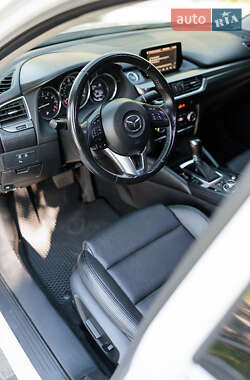 Седан Mazda 6 2015 в Днепре