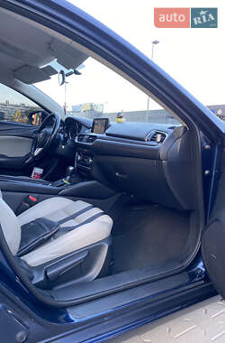 Седан Mazda 6 2015 в 