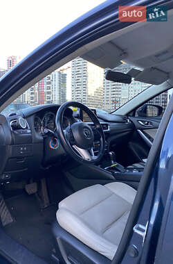 Седан Mazda 6 2015 в 