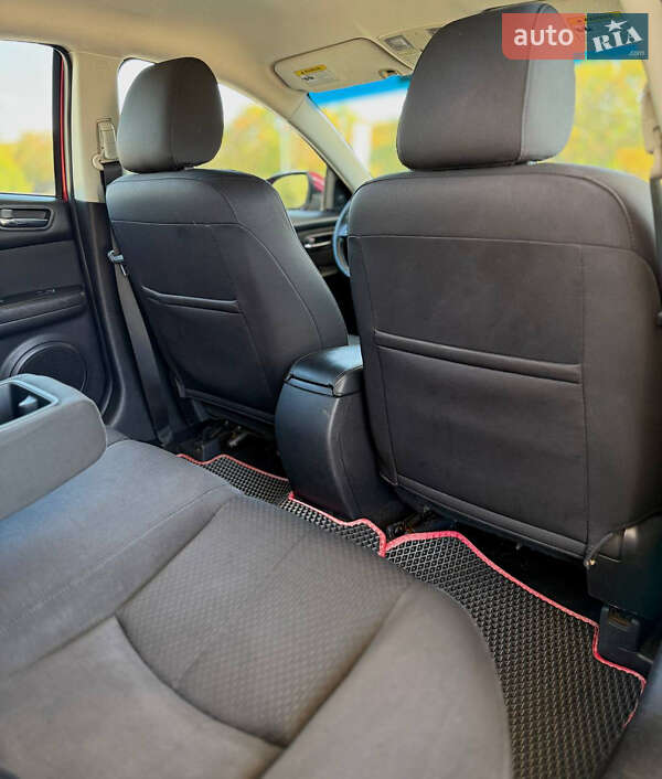 Седан Mazda 6 2012 в Днепре