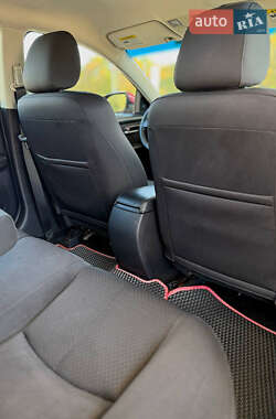 Седан Mazda 6 2012 в 
