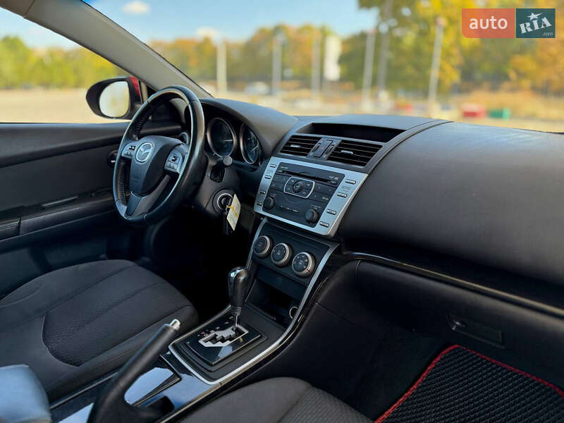 Седан Mazda 6 2012 в Днепре