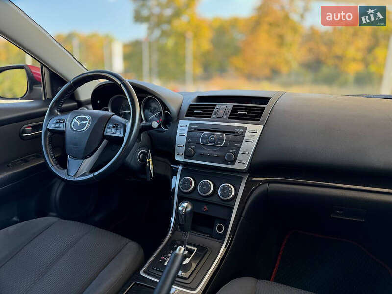 Седан Mazda 6 2012 в Днепре