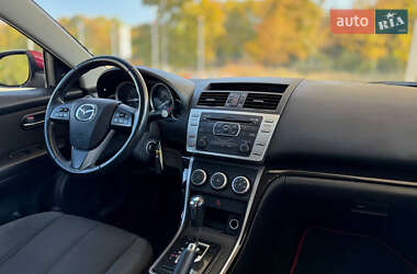 Седан Mazda 6 2012 в 