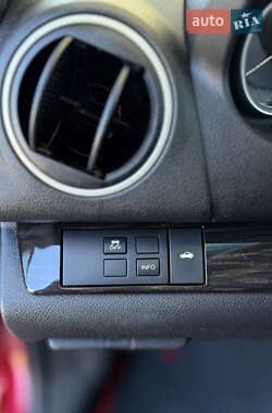 Седан Mazda 6 2012 в 