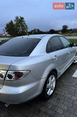 Ліфтбек Mazda 6 2004 в 
