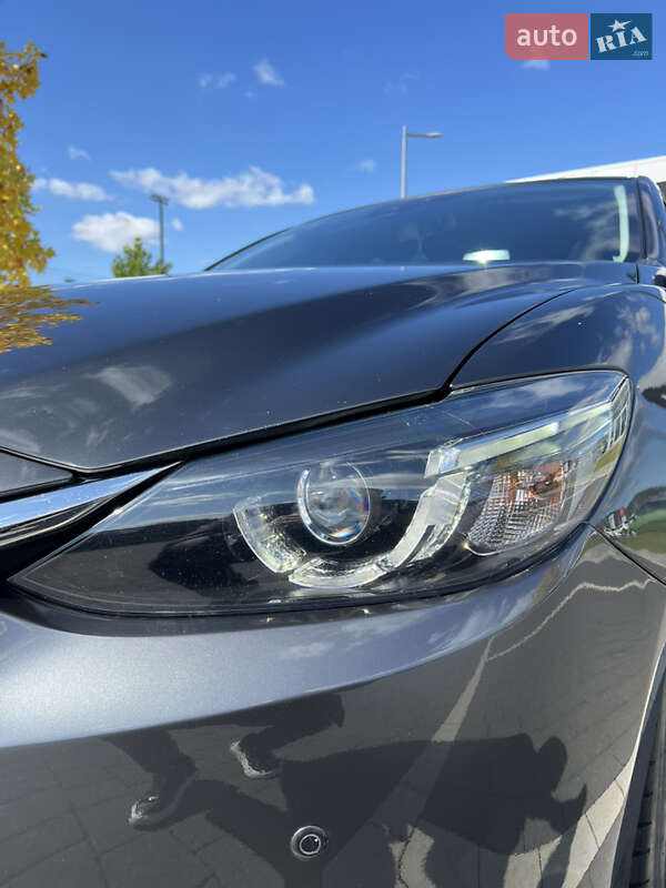 Седан Mazda 6 2016 в Мукачево