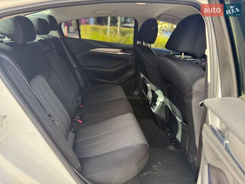 Седан Mazda 6 2019 в Киеве