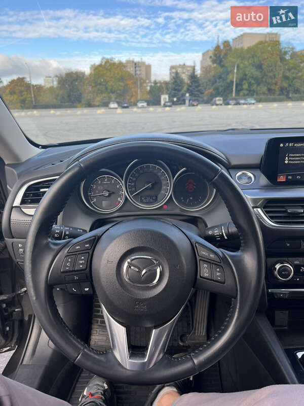 Седан Mazda 6 2015 в Запоріжжі