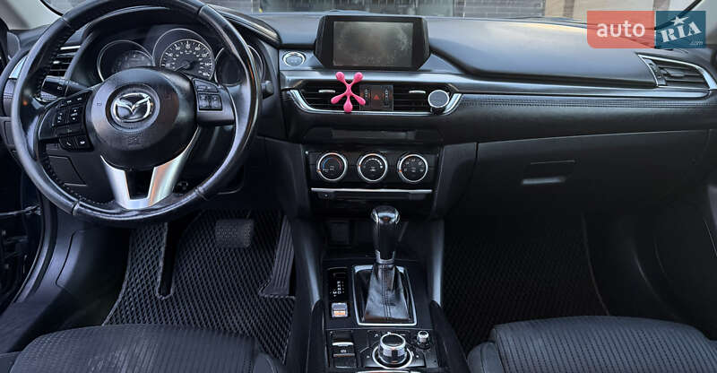 Седан Mazda 6 2015 в Львове