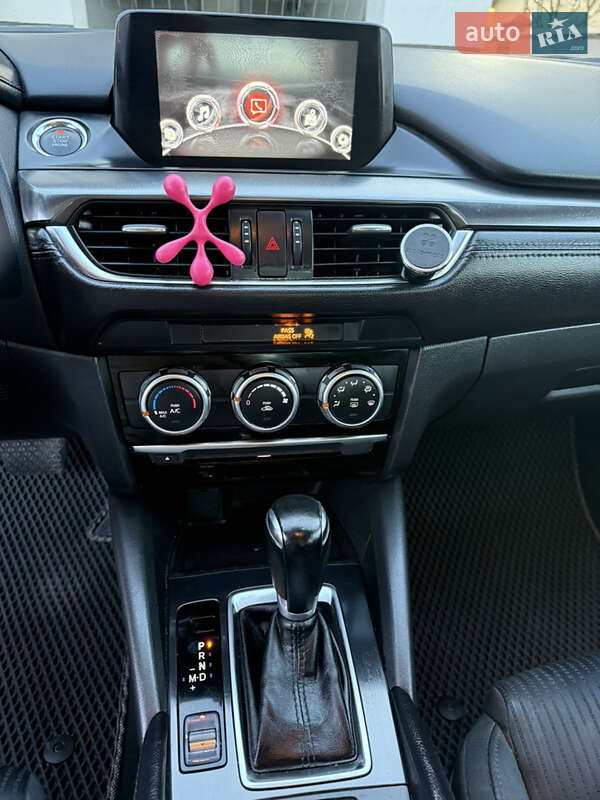 Седан Mazda 6 2015 в Львове