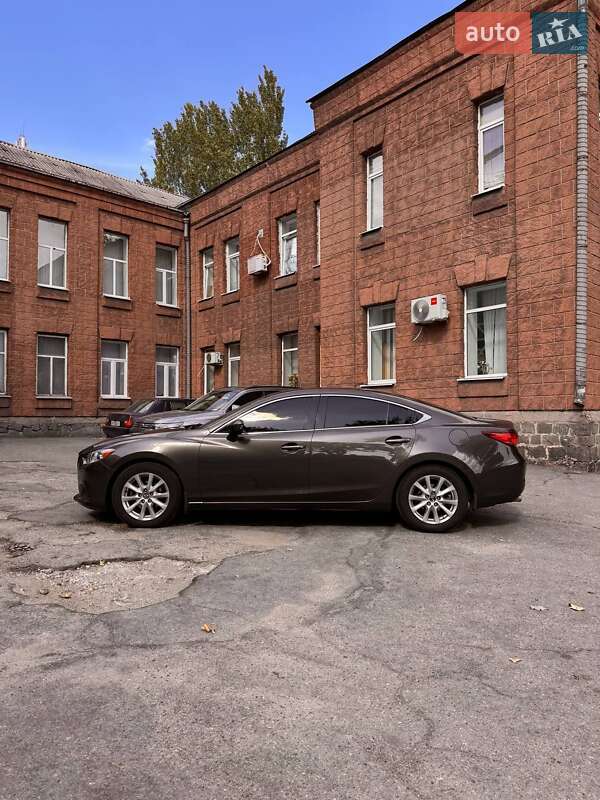 Седан Mazda 6 2015 в Киеве