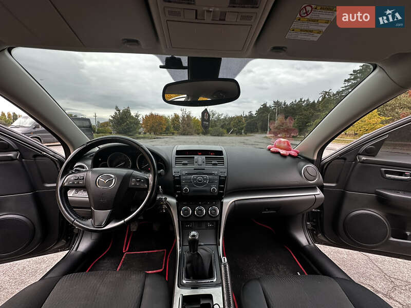 Седан Mazda 6 2010 в Горішніх Плавнях