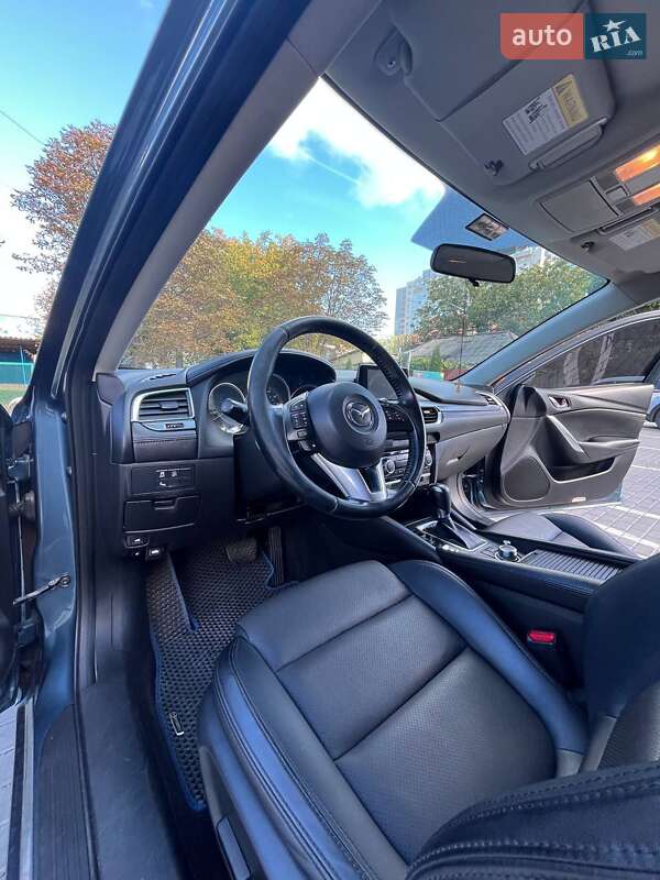 Седан Mazda 6 2016 в Черкасах