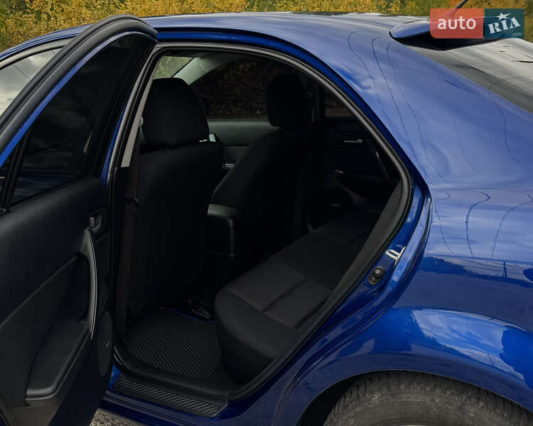 Седан Mazda 6 2006 в Умани