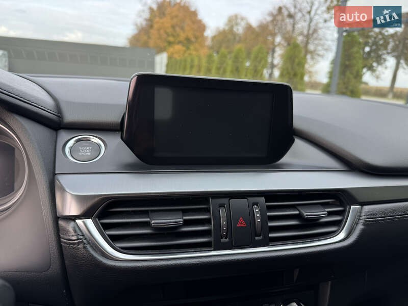 Седан Mazda 6 2016 в Киеве