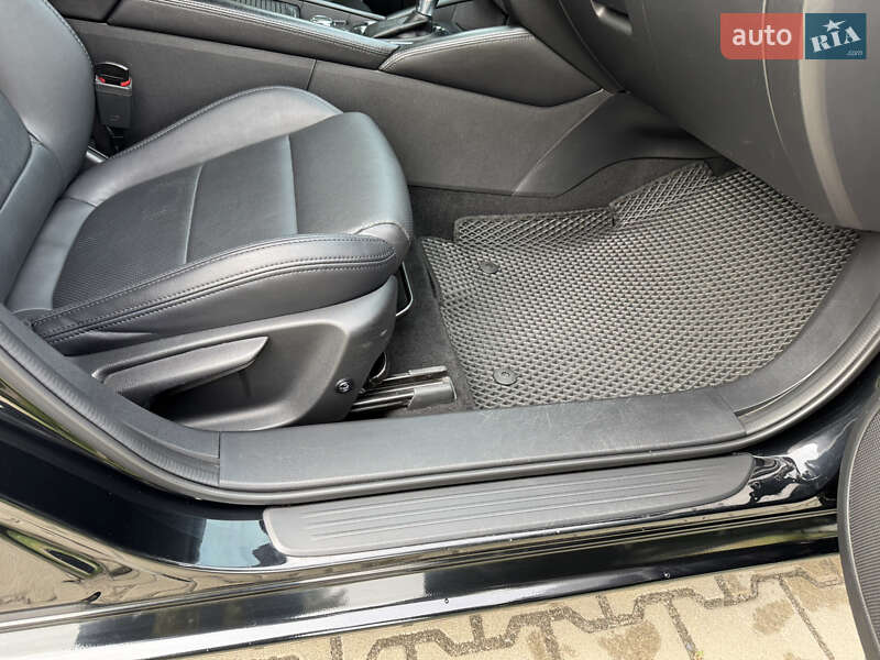 Седан Mazda 6 2016 в Киеве