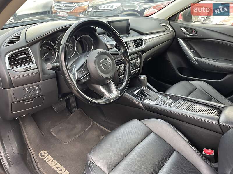 Седан Mazda 6 2016 в Николаеве
