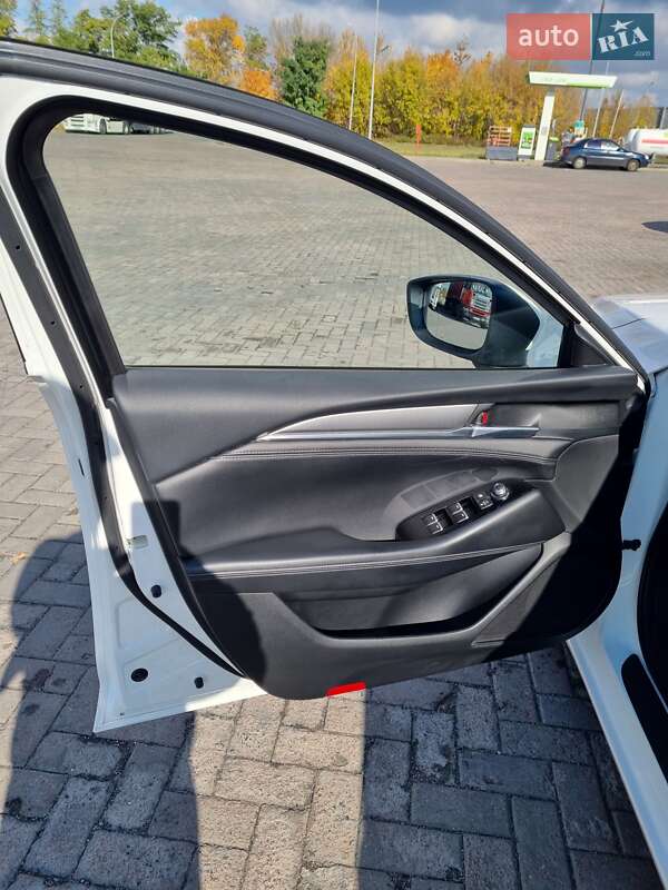 Седан Mazda 6 2022 в Киеве