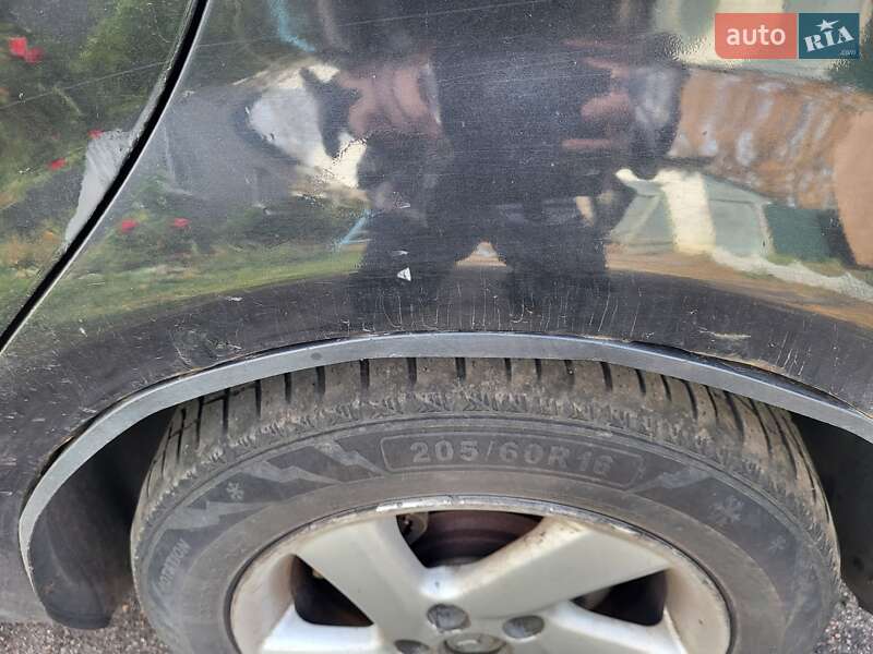 Седан Mazda 6 2004 в Новых Санжарах