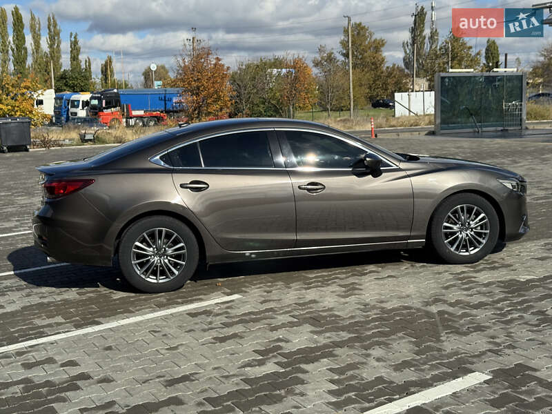 Седан Mazda 6 2015 в Миколаєві