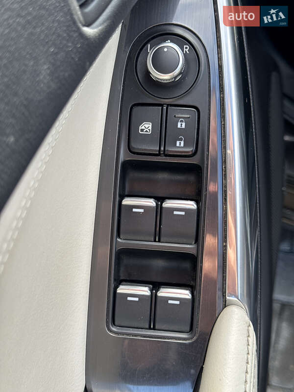 Седан Mazda 6 2015 в Миколаєві