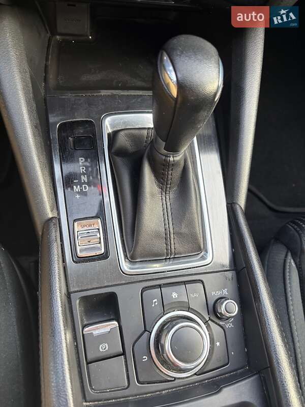 Седан Mazda 6 2015 в Киеве