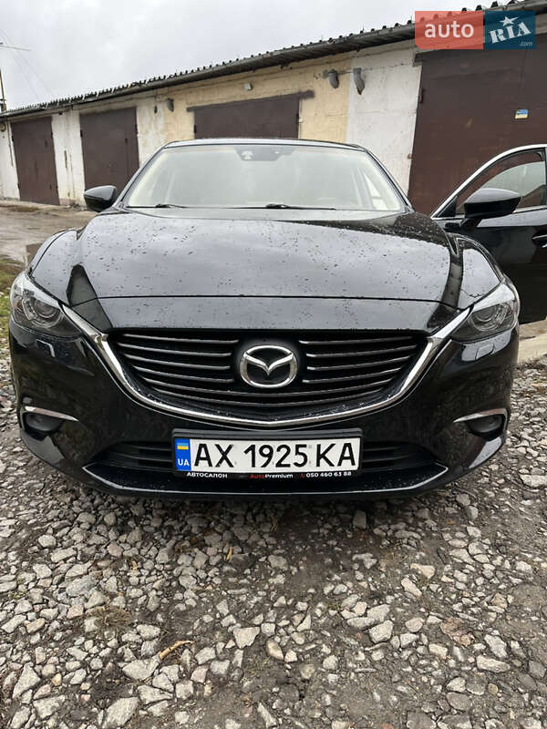 Седан Mazda 6 2015 в 